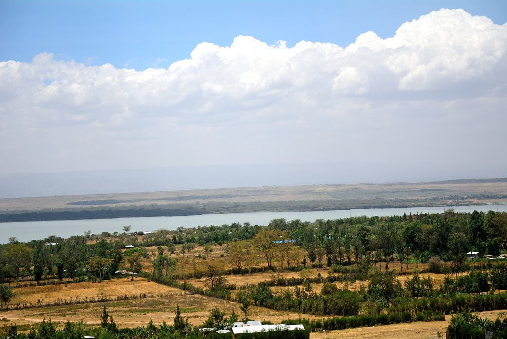 riva del lago di Eleimenteita